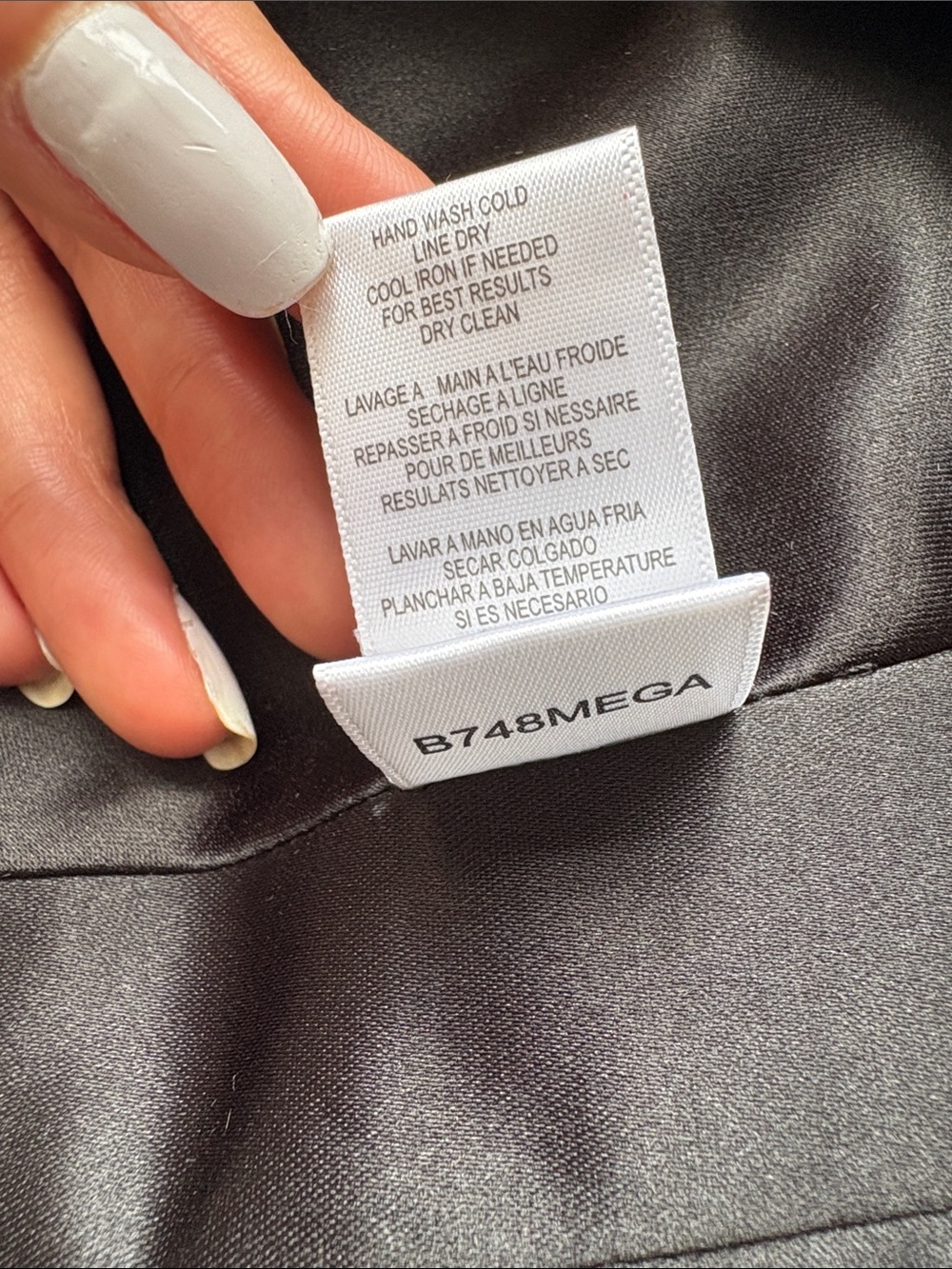 BCBG Vintage Satin Capelet Jacket - Elegant Short Cape - Picture 4 of 4